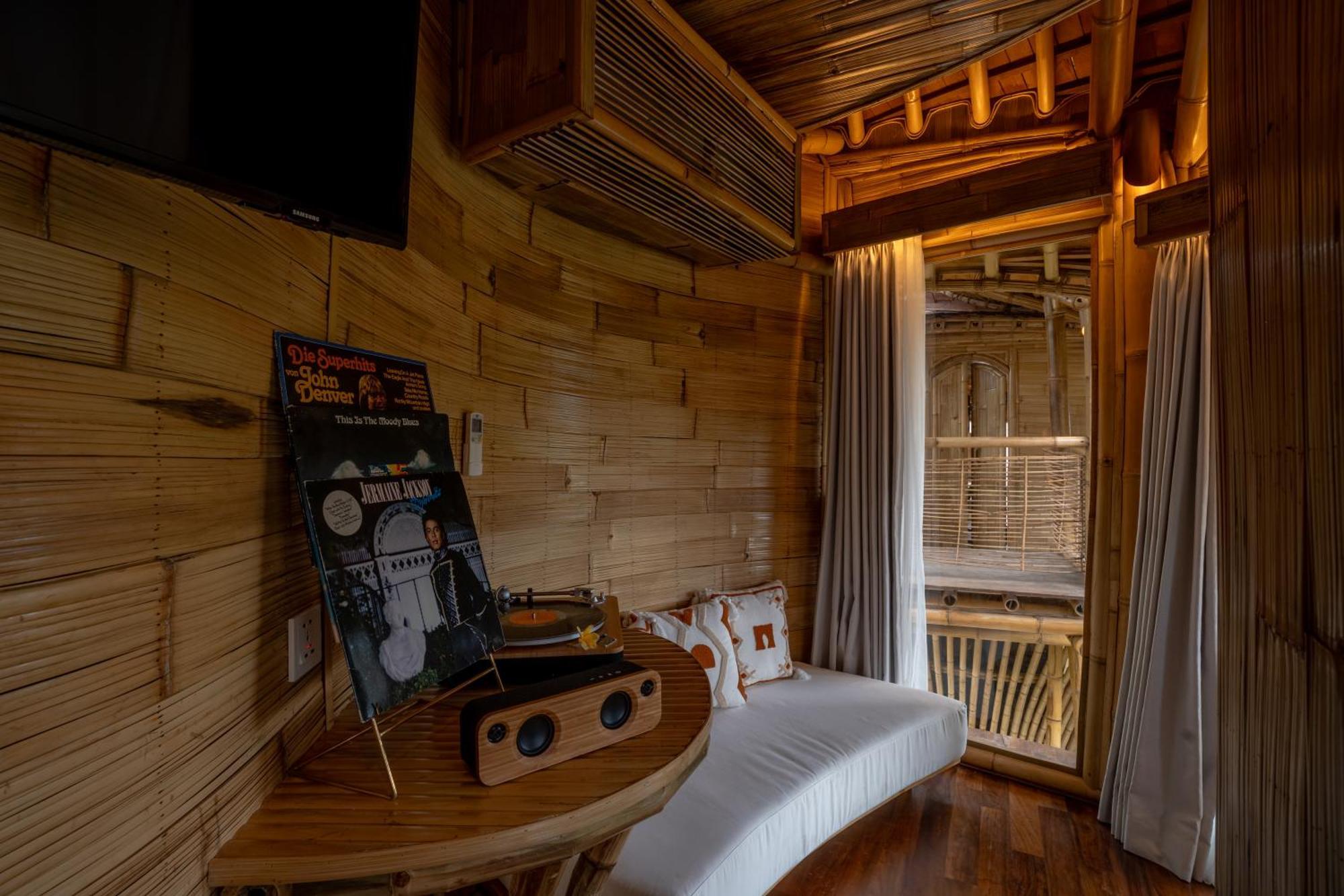 Bambootel Sawah View Ubud Exterior foto